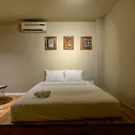 9 House